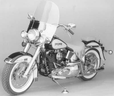 HARLEY 2:1 Dual Crossover Auspuffkrümmer-Set Chrom Passend für 1995-1999 FLST, 1995-1999 FXST,