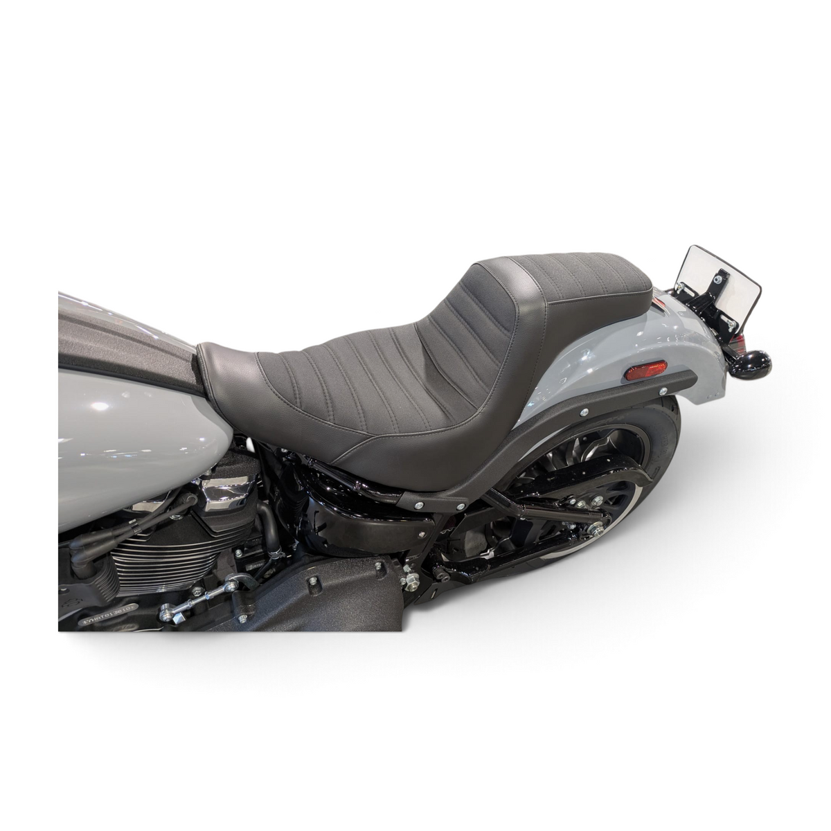 Champ Customs Performance Gripper Dual Hybrid GEL Seat for Softail low rider Tuk&Roll 2018-2025