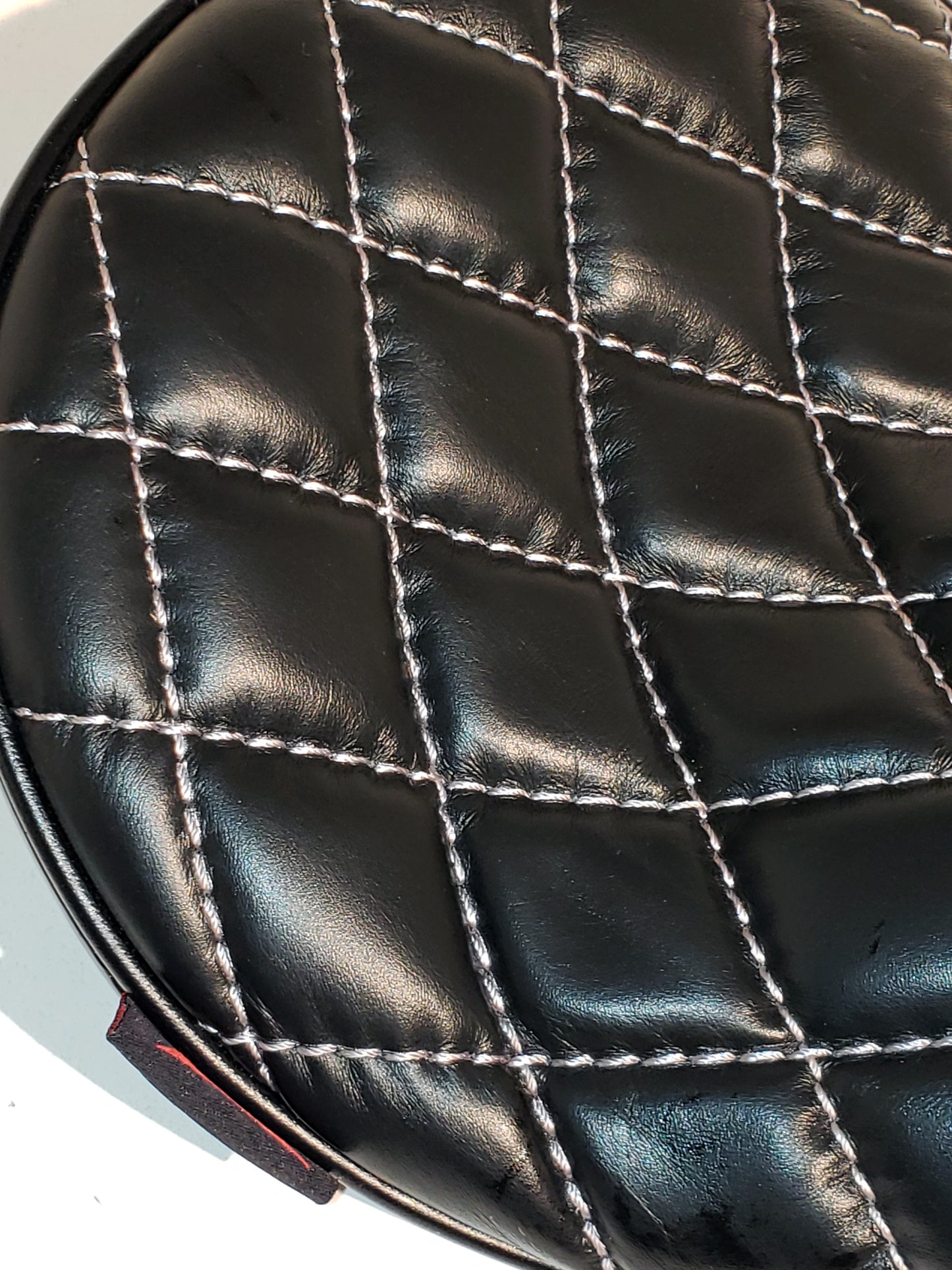 LEATHER"568" BLACK w/ WHITE DIAMOND STITCH HI-BACK SOLO SEAT HARLEY BOBBER CHOPPER