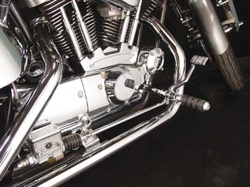 HARLEY Vorverlegte Fußrastenanlage Chrom Passend für 1986-1990 XL, 4-Gang