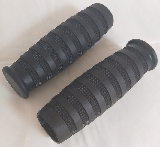 HARLEY Black Grip Set Fits 0-  Custom, application