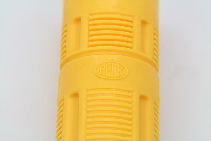 HARLEY Yellow Beck Plastic Grip Set fits 1915-1935 J,  1936-1948 W,  1941-1948 FL,  1936-1948 EL,