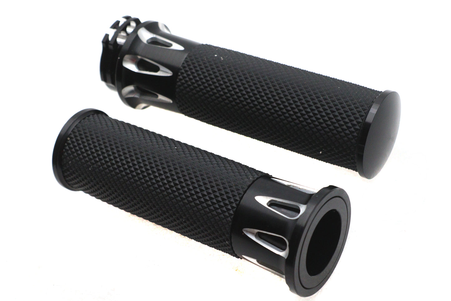 HARLEY Ultima Black Cut Griff-Set passend für 0- Custom, Anwendung