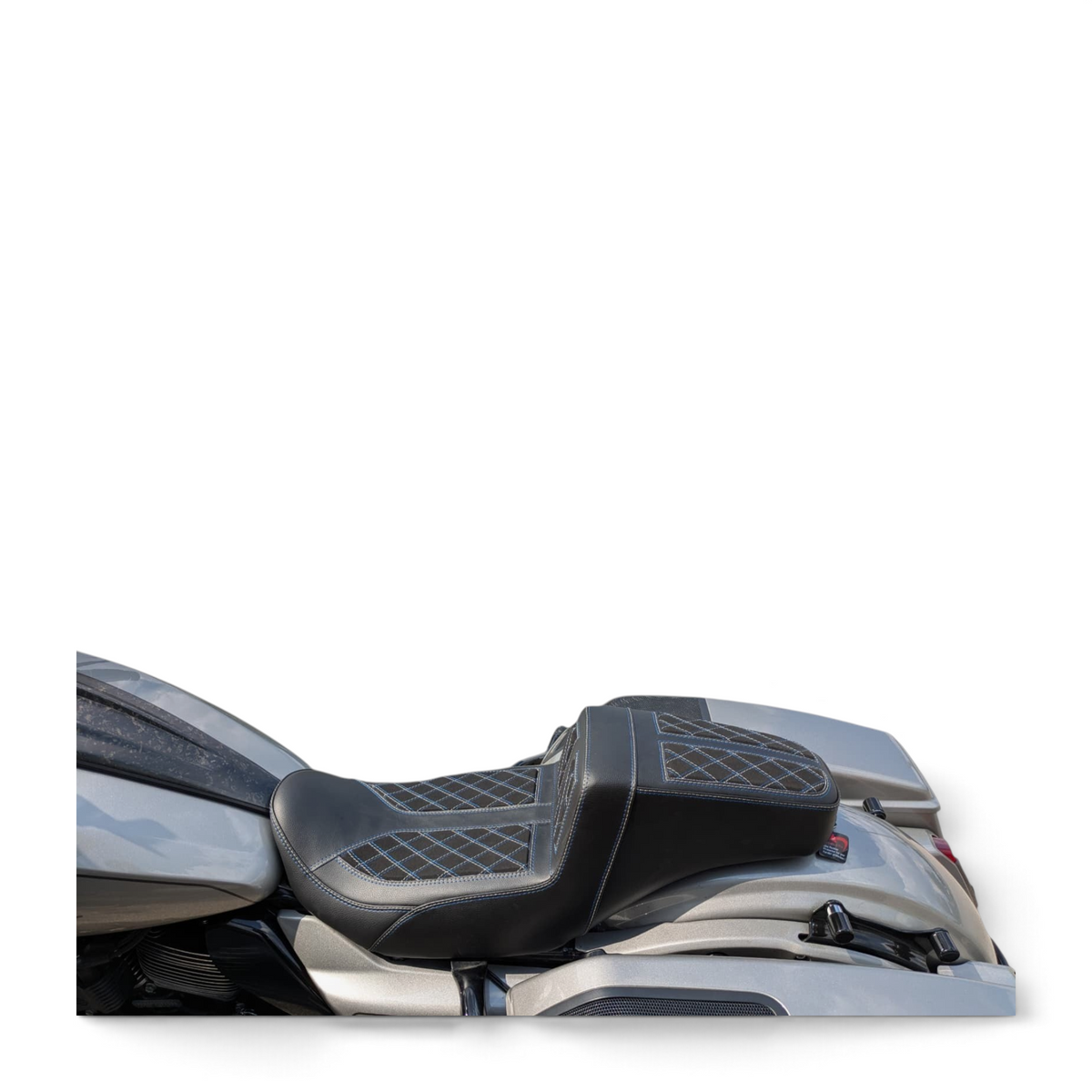 Harley Touring 2024+ Performance Seat | Dynasty Stitch | Champ Customs